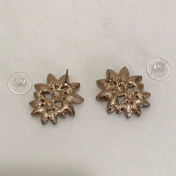 Vintage Rhinestone Earrings Gold Tone Stud Earrings - Picture 4 of 10